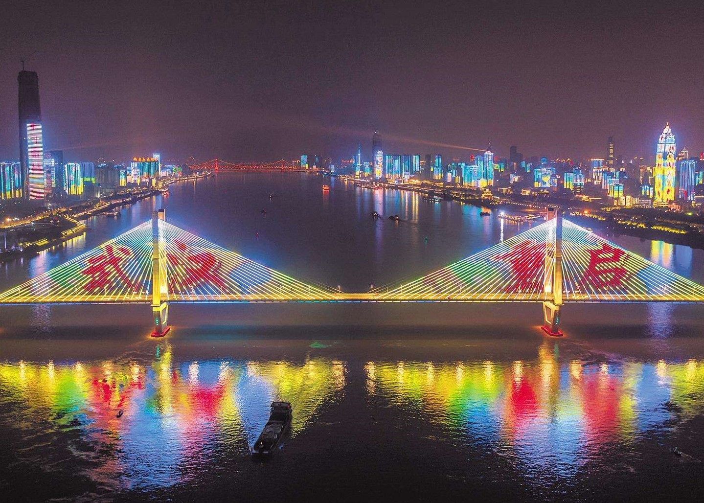 春播季，江城醒|按下經(jīng)濟復(fù)蘇“快進(jìn)鍵”，我們在行動